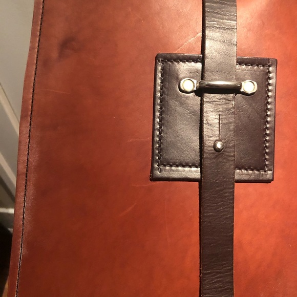 Brown leather cross body bag - Picture 5 of 5